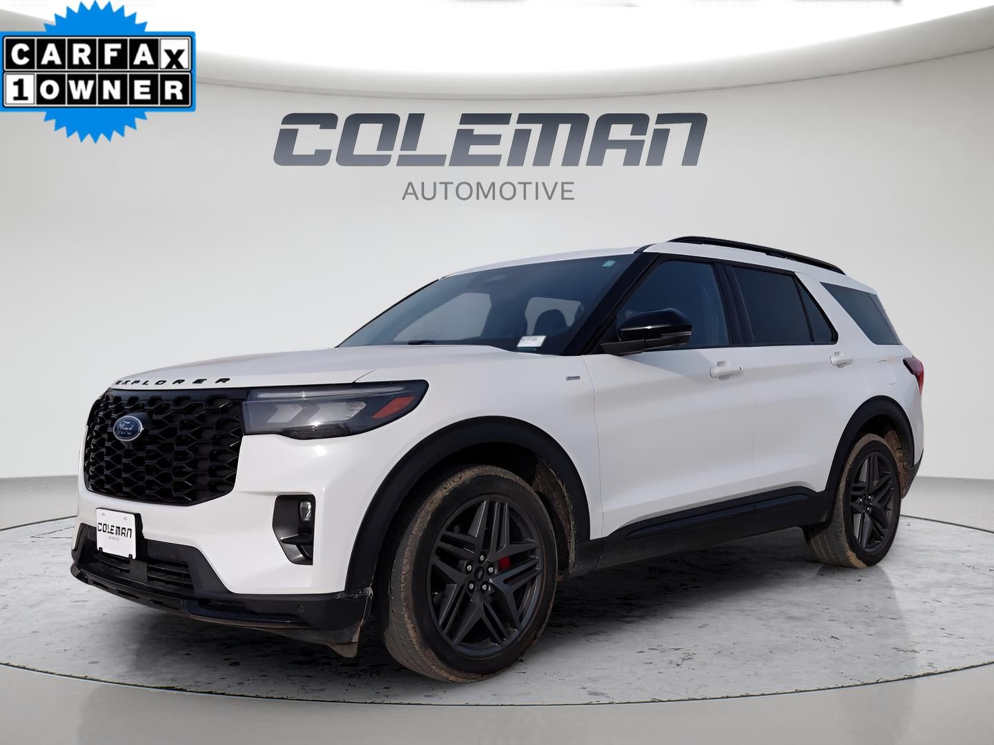 2025 Ford Explorer ST-Line in Star White Metallic Tri-Coat — front three-quarter view